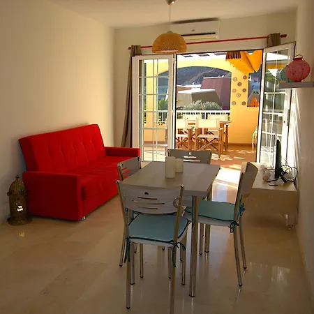 Mogan Pool Marrero Apartamento *